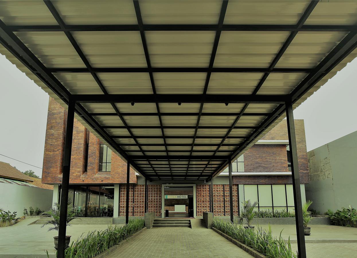 Fitra Hotel Majalengka Εξωτερικό φωτογραφία